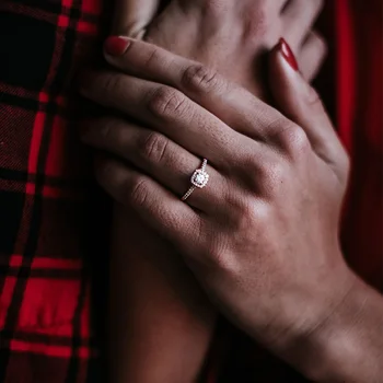 Nova Trendovska Kristalno Posla Kremplji Design Vroče Prodaje Obroči Za Ženske AAA Bela Cirkon Kubičnih eleganten Ženski prstani Poročni nakita